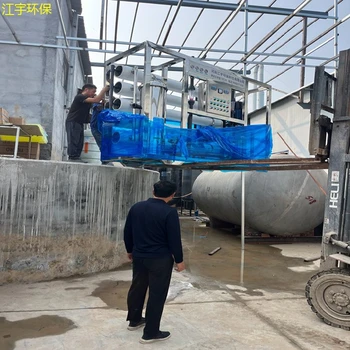 周口RO凈化水設(shè)備南樂0.5噸反滲透設(shè)備一級高壓泵