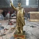 銅雕人物安裝施工現(xiàn)場圖