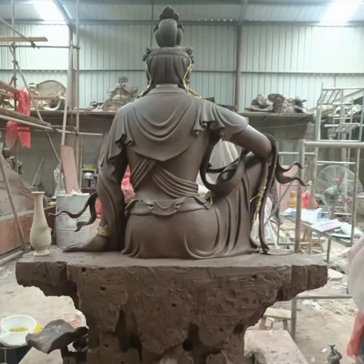 鑄銅人物雕塑定制,大型銅雕廠,銅雕人物安裝施工現(xiàn)場