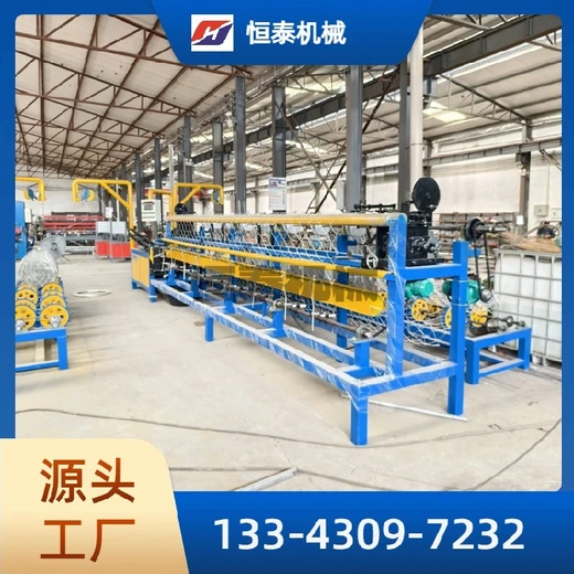 鋼絲勾花網(wǎng)機(jī)械鍍鋅菱形鐵絲網(wǎng)