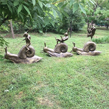 玻璃鋼動物雕塑廠家,河北玻璃鋼蝸牛雕塑圖片