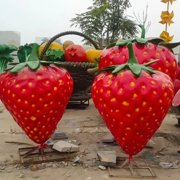 卡通草莓雕塑廠家,玻璃鋼雕塑生產(chǎn)廠家