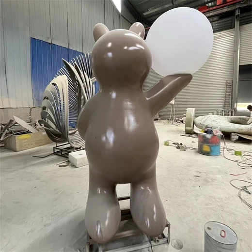 卡通航空人物雕塑設(shè)計制作