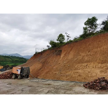 河池濕噴機(jī)施工聯(lián)系電話,隧道噴涂施工