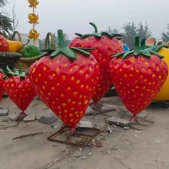 卡通草莓雕塑廠家,玻璃鋼雕塑生產(chǎn)廠家