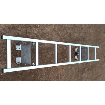 多利卡消防車后爬梯車尾梯定做規(guī)格