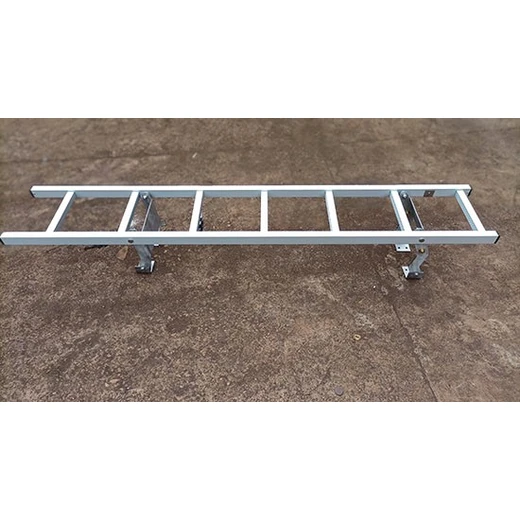 消防車后爬梯,豪沃消防車折疊式后爬梯