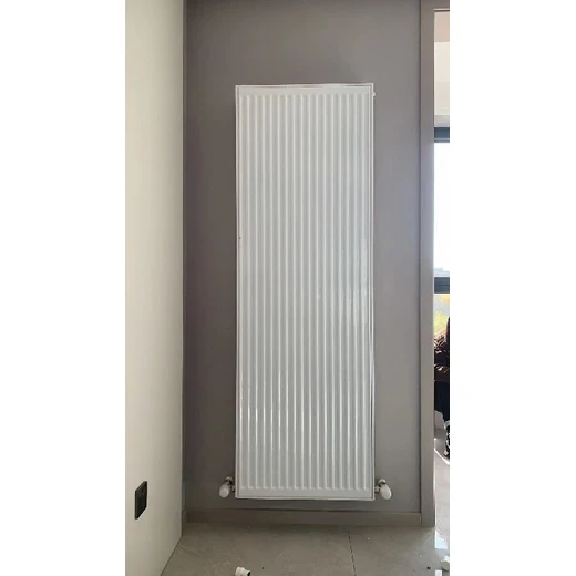 超薄板型對流散熱器壁掛不突兀適配各種墻面