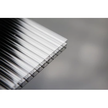 日照市透明陽光板多層PC陽光板蜂窩陽光板生產(chǎn)廠家