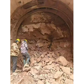 河南采用二氧化碳?xì)怏w爆破一次氣爆施工管