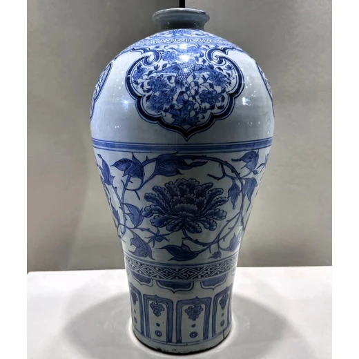 元青花纏枝牡丹瑞鳥紋梅瓶