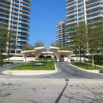 商業(yè)廣場(chǎng)GRC立柱裝飾大氣規(guī)整提升建筑整體氣場(chǎng)