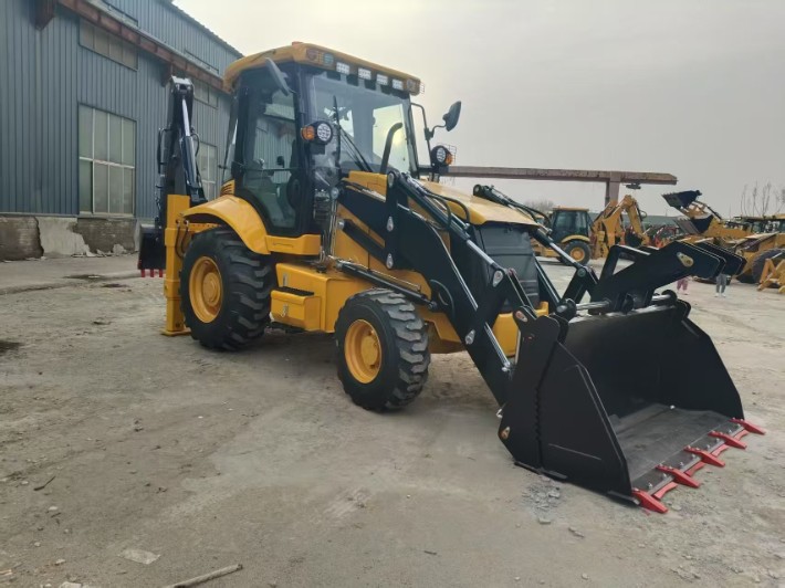 14053.jpg JCB3CX兩頭忙4.jpg