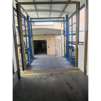 升降貨梯制造廠佰旺牌工業(yè)用導(dǎo)軌式液壓貨梯