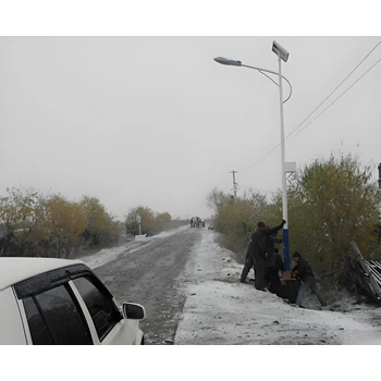 玉樹太陽能路燈更換