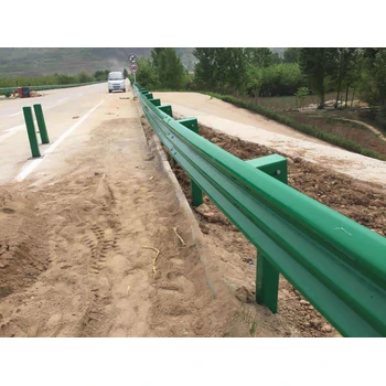 漢中高速綠色護(hù)欄板雙波護(hù)欄生產(chǎn)廠家告訴公路防撞護(hù)欄波形護(hù)欄