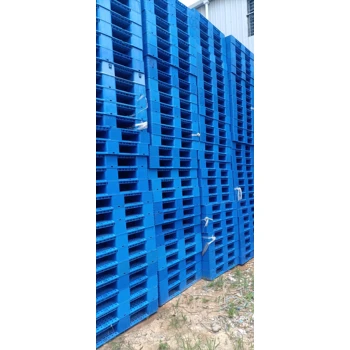 連江木托盤回收出售木棧板圍板箱鐵托盤吹塑塑料托盤塑膠卡板