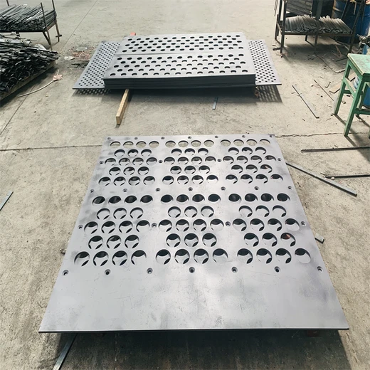 大興安嶺下層沖孔篩板-聚氨酯方孔沖壓篩板批發(fā)廠家