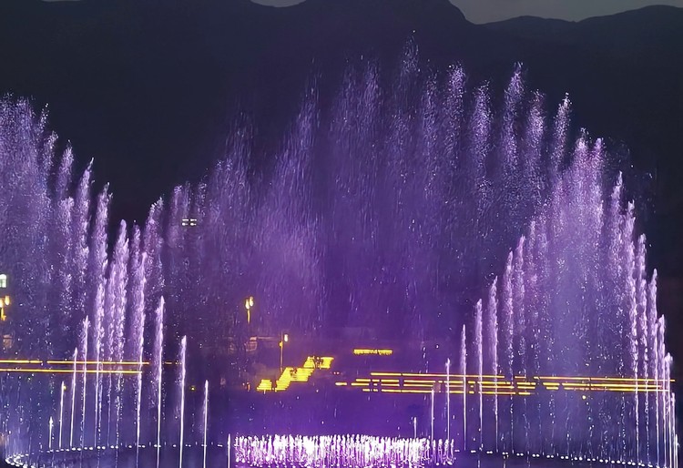 43834400-3.jpg@750w_750h_90Q