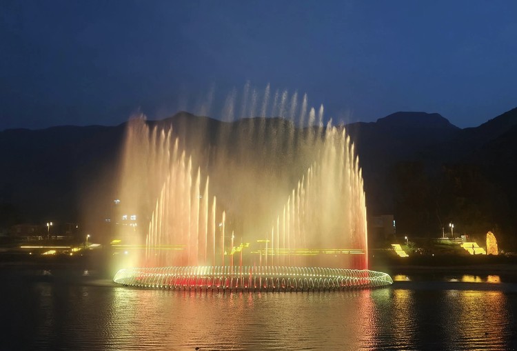 43834400-5.jpg@750w_750h_90Q