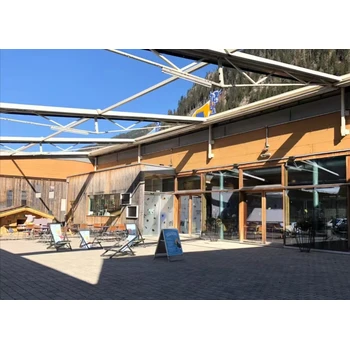 澳洲工廠聘廣東陽江的普工叉車司機維修電工包吃住正規工簽