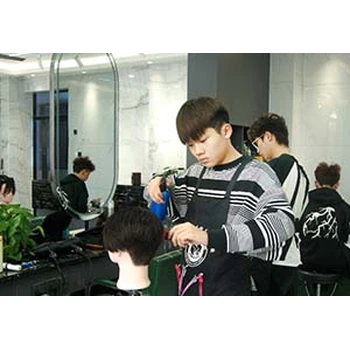 半年制（國際）美發(fā)師研修深造班