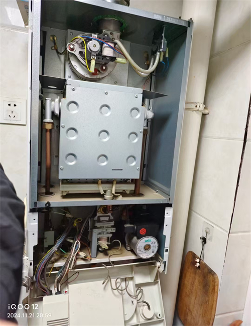 咸陽優(yōu)能空氣能維修電話/各區(qū)24小時(shí)服務(wù)熱線