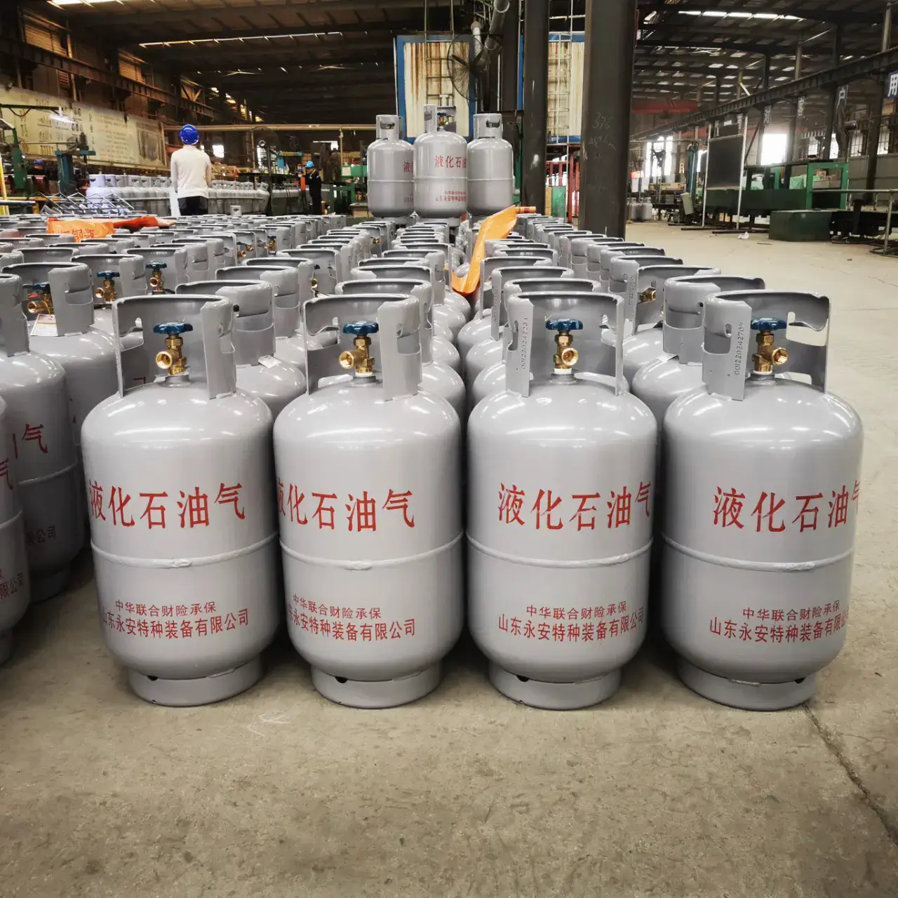 大同上汽跃进S80国六爆破器材运输车