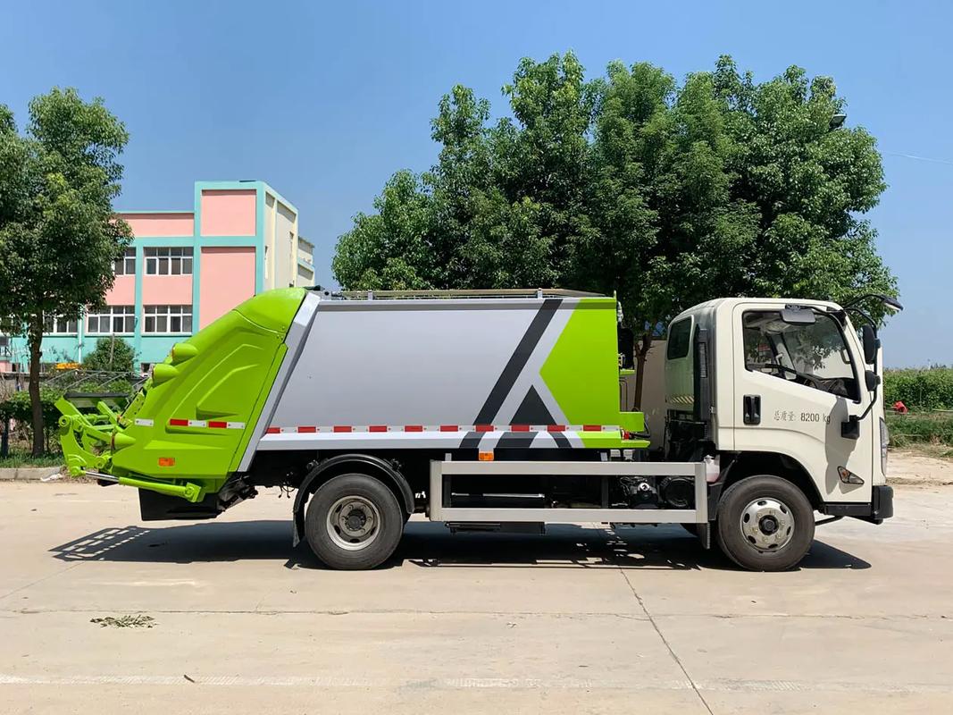 陽江東風(fēng)16方插電混動垃圾車送車上門