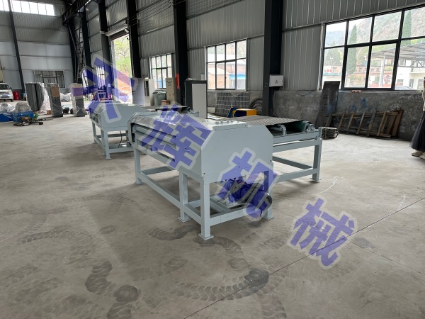 泰州光伏板拆解回收機(jī)