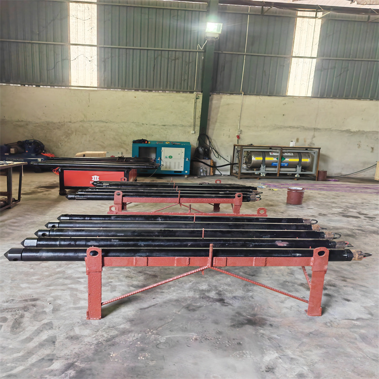 甘肃大石头改小块一次性压裂管爆破设备