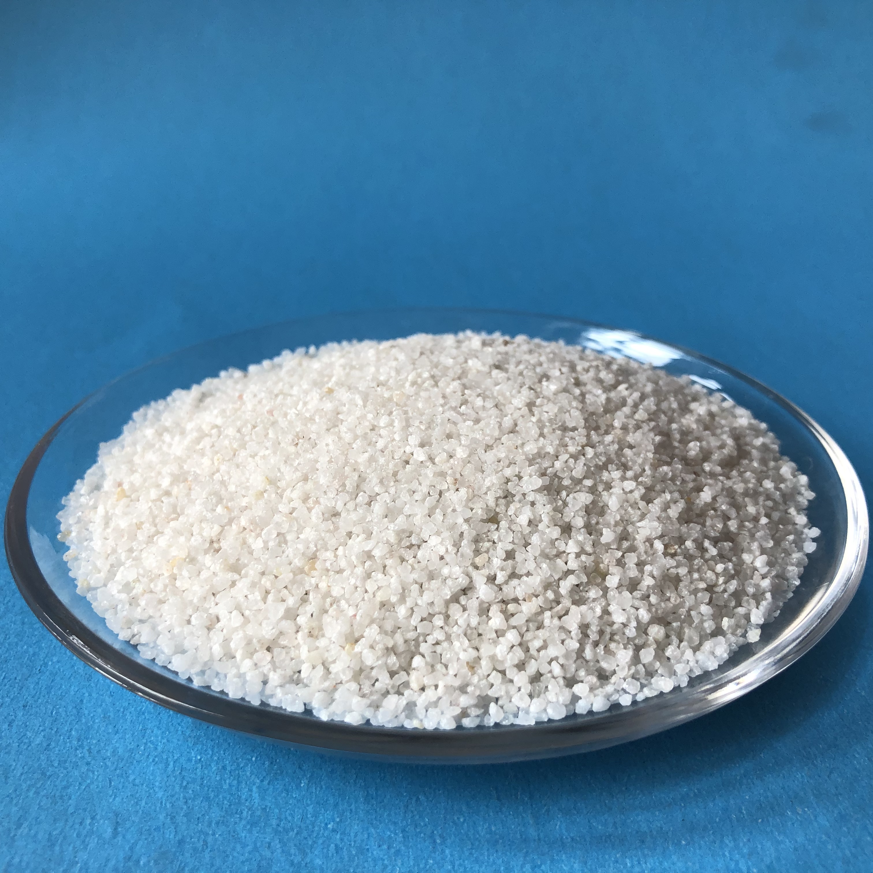 萍鄉(xiāng)深層過(guò)濾用石英砂污水處理過(guò)濾性能穩(wěn)定