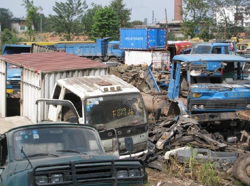 哈什报废车回收