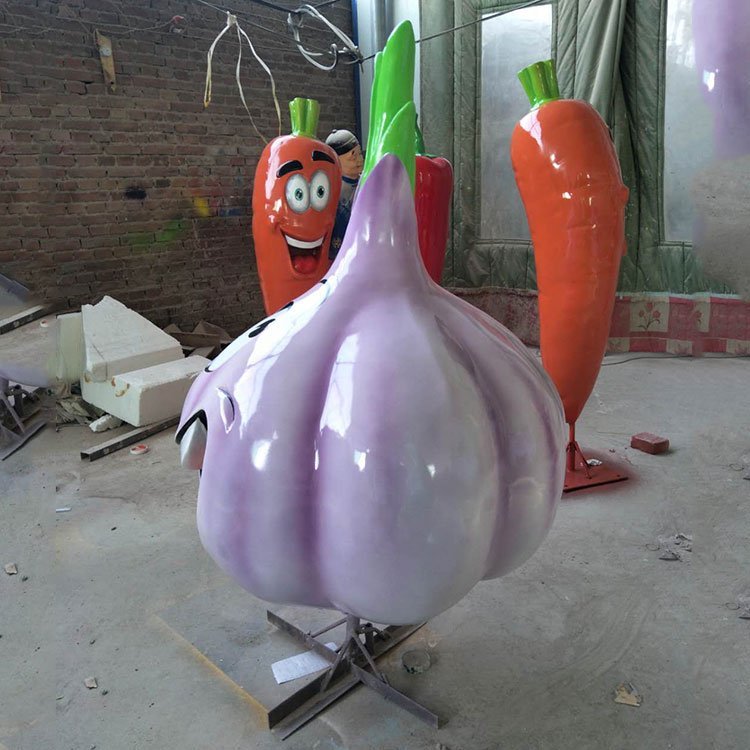 景觀大蒜雕塑工程 醫(yī)學院標志 美陳雕塑批發(fā) 園林大蒜雕塑擺件