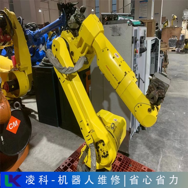 正信激光工業(yè)機(jī)器人控制柜LED全亮維修服務(wù)周到