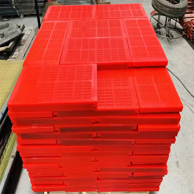 伊犁聚氨酯掛鉤脫水篩板-振動(dòng)大小孔礦石分篩廠家