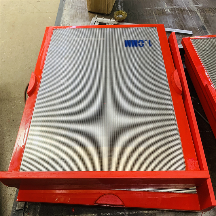 北京通州區(qū)帶擋過(guò)濾篩板-礦篩包邊篩網(wǎng)定做廠家