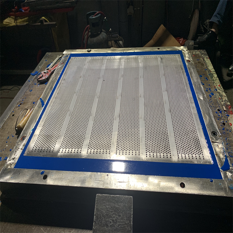 烏蘭察布包邊交錯(cuò)沖孔篩板-聚氨酯骨架沖壓篩板廠家