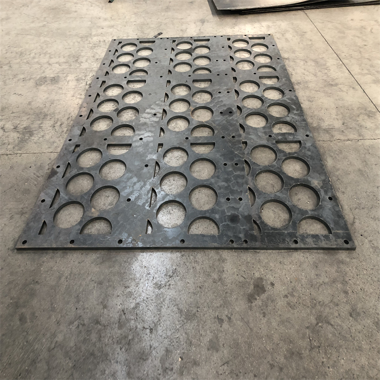 阿拉爾圓孔沖孔篩板-聚氨酯不銹鋼沖壓篩板生產廠家