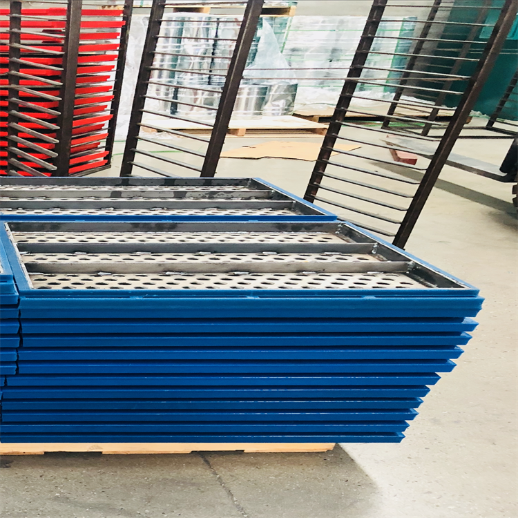 烏蘭察布包邊交錯(cuò)沖孔篩板-聚氨酯骨架沖壓篩板廠家