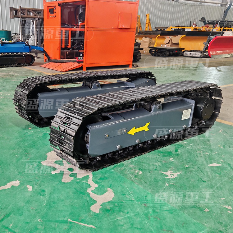 履帶底盤(pán)廠(chǎng)家百奇濰坊橡膠履帶生產(chǎn)廠(chǎng)家