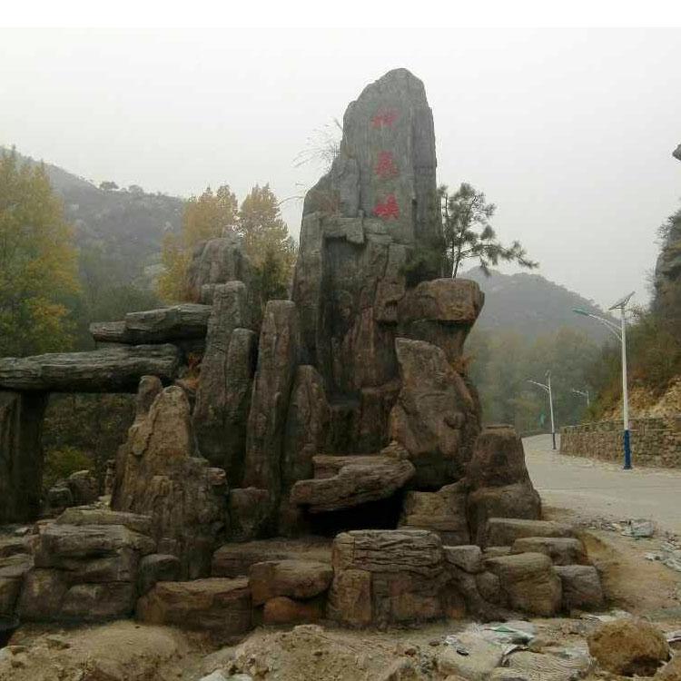 廣西魚峰水泥假山價格低自產(chǎn)石頭假山