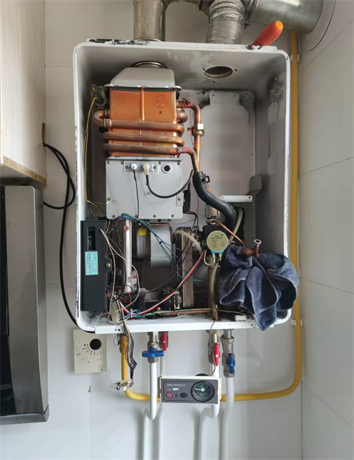 西安昊美達(dá)空氣能維修電話/各區(qū)24小時(shí)服務(wù)熱線