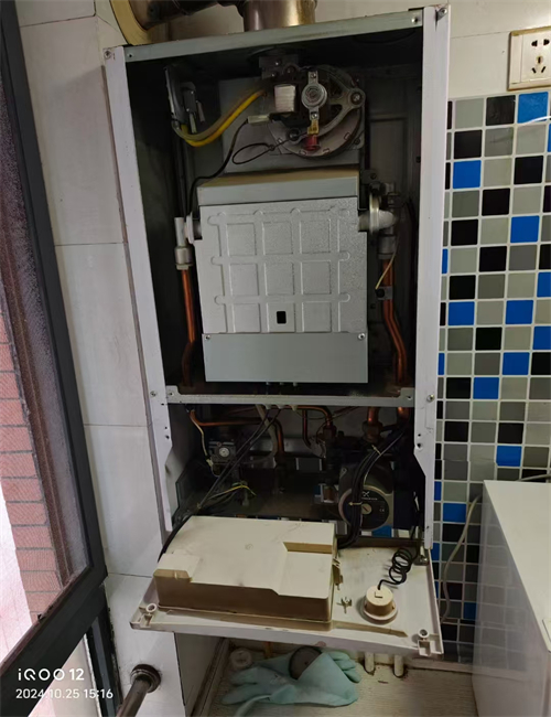 咸陽(yáng)奇雪熱水器維修電話全市24小時(shí)報(bào)修服務(wù)熱線