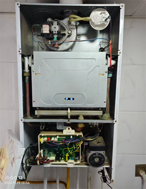 咸陽(yáng)暖洋洋太陽(yáng)能維修電話24小時(shí)人工服務(wù)熱線