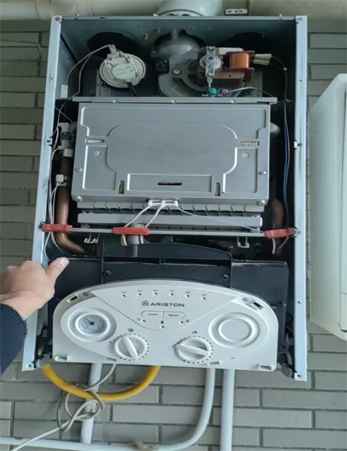 西安昊美達(dá)空氣能維修電話/各區(qū)24小時(shí)服務(wù)熱線